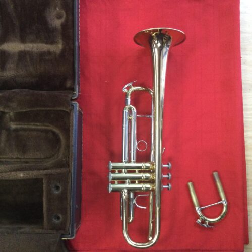 Bach 238G Bb/C Trumpet w/ Hard Case & Interchangeable Slides - Image 3