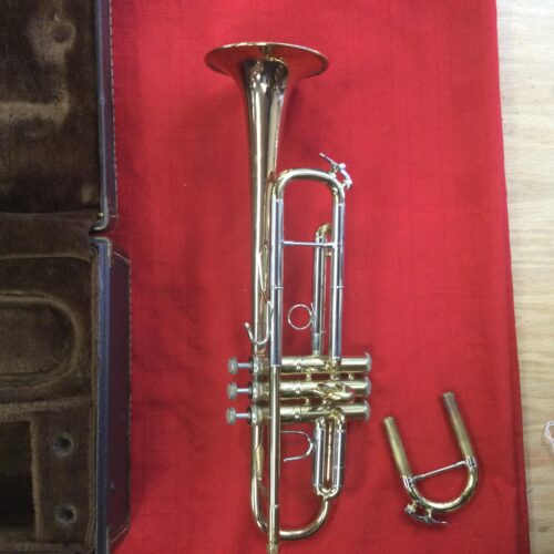 Bach 238G Bb/C Trumpet w/ Hard Case & Interchangeable Slides - Image 2