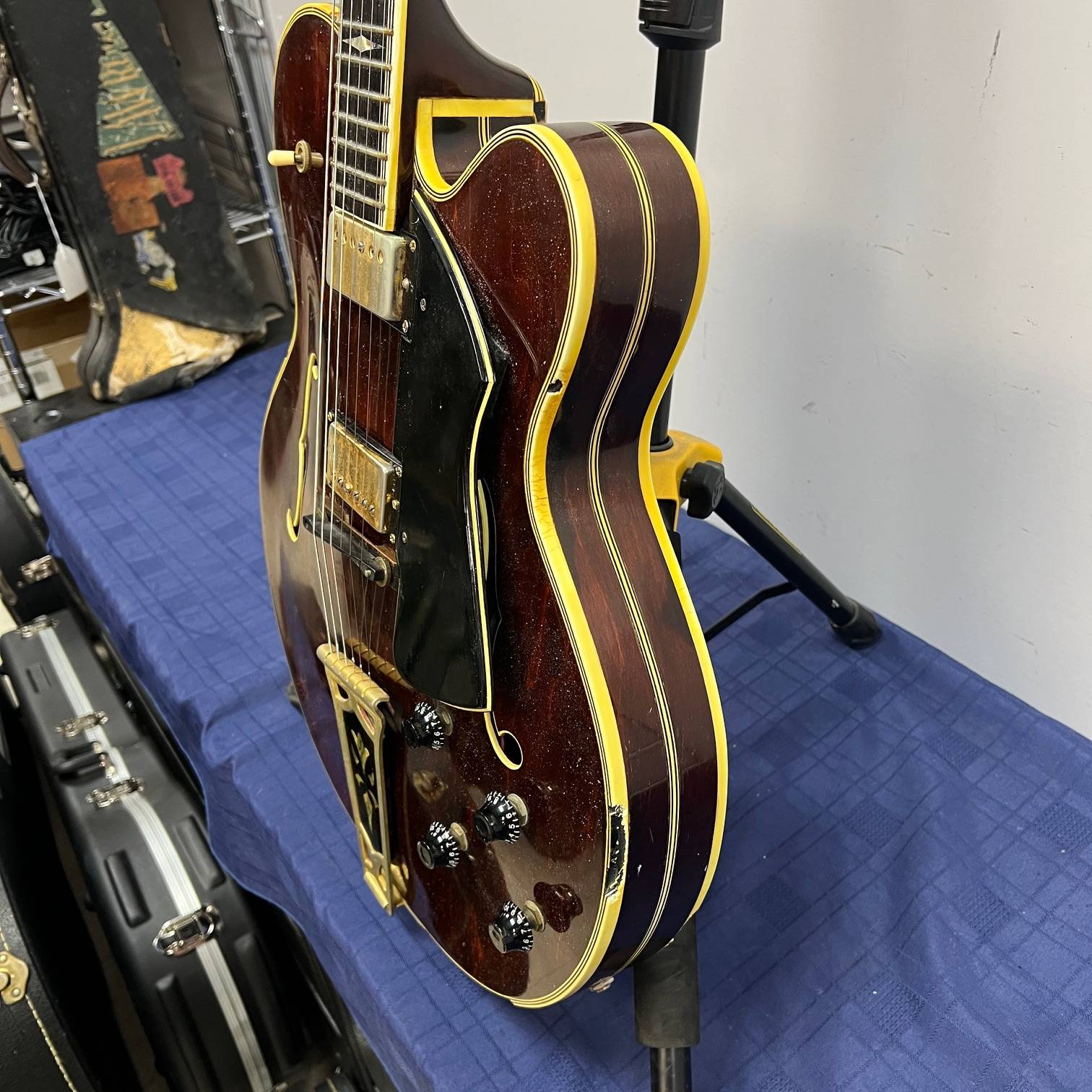 Vintage Gretsch Super Chet Hollowbody Electric Guitar 1972 with Epiphone Case Project - Image 14