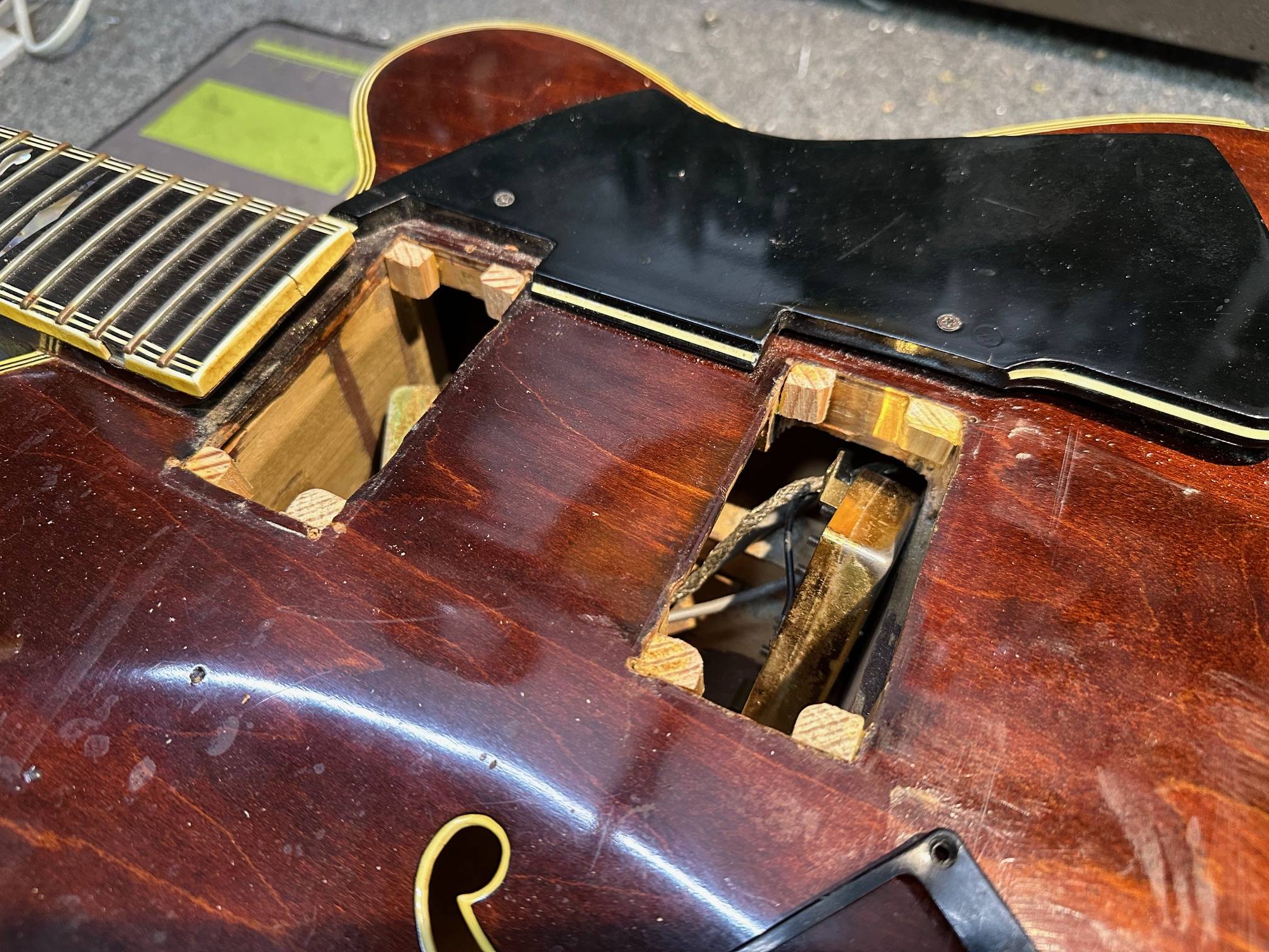 Vintage Gretsch Super Chet Hollowbody Electric Guitar 1972 with Epiphone Case Project - Image 30