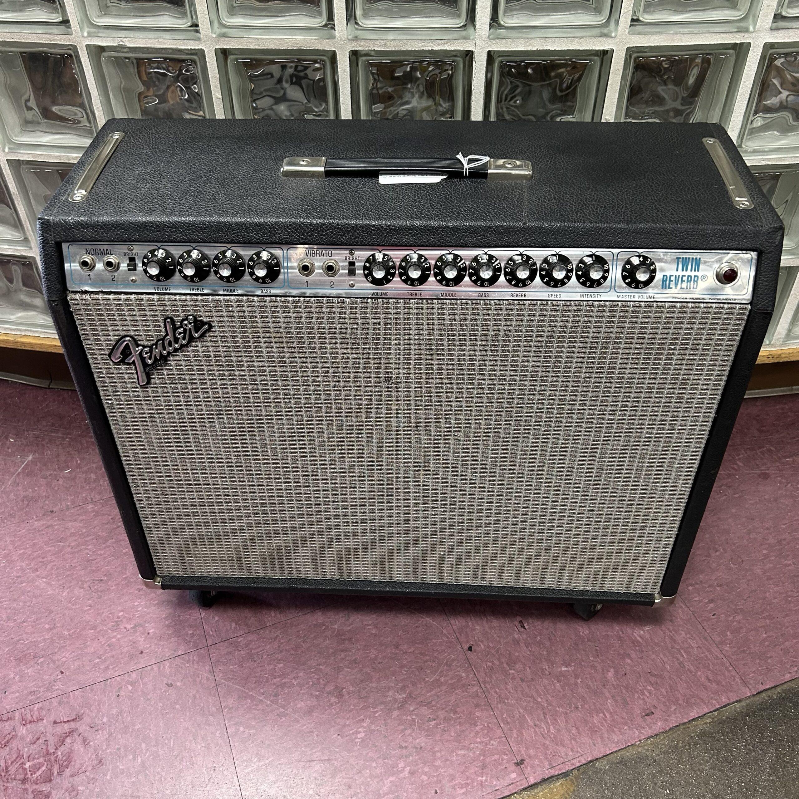 Vintage 1975 Fender Twin Reverb Silverface 2 x 12 Tube Combo Guitar Amp  Amplifier