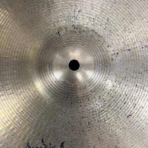 Used Avedis Zildjian 16" Medium Ride Cymbal 1350 grams - Image 3