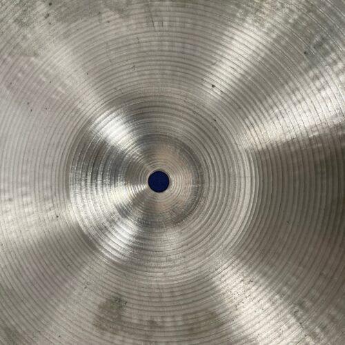 Used Avedis Zildjian 16" Medium Ride Cymbal 1350 grams - Image 7