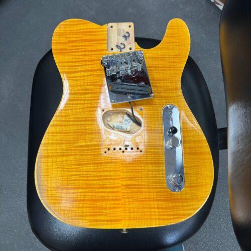 Used Fender Select Series American Tele Telecaster Carved Top Amber Custom Electric Guitar with Case - Image 37