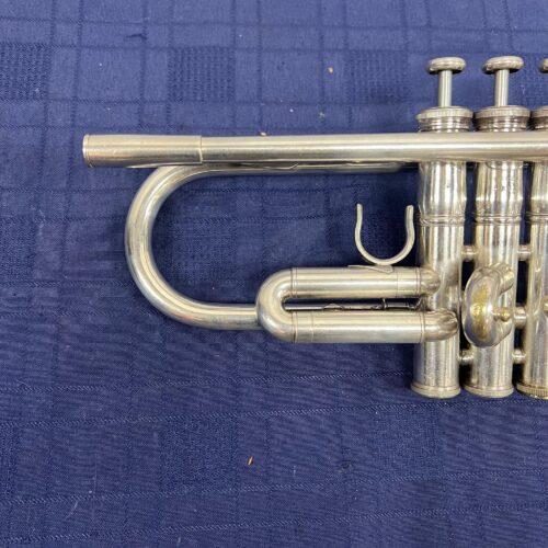 Used Yamaha YTR-8335S Xeno Silver Bb Trumpet with Original Case Just Serviced Made in Japan - Image 3