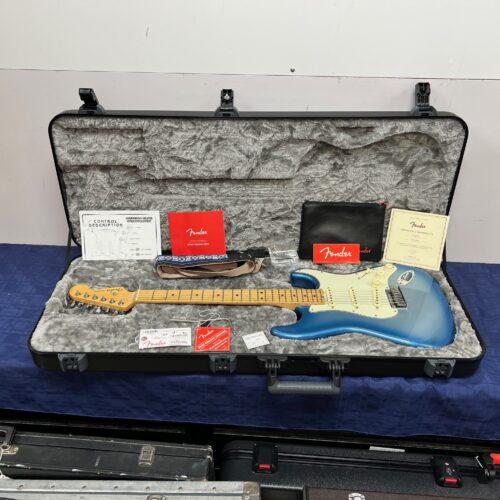 Used 2017 Fender USA American Elite Strat Stratocaster Electric Guitar Sky Burst Metallic w/ Case Extras