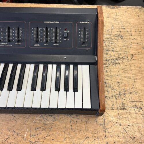 Vintage Crumar Performer PR/F Synth Synthesizer 49-Key Keyboard Made in Italy 1979 - Image 4