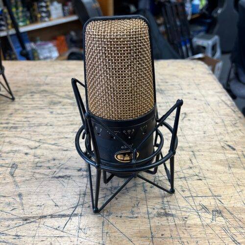 Used CAD E300 2 Equitek Large Diaphragm Multipattern Condenser Mic Microphone with Shock Mount