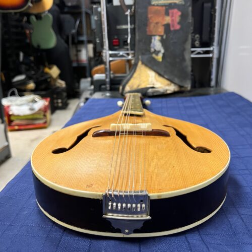 Vintage F-Style 8-String Mandolin with custom coffin style case - Image 19