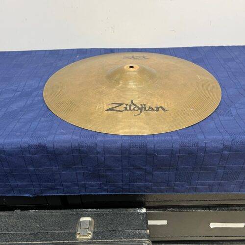 Used Zildjian ZBT 18" Crash Ride Cymbal 1412 grams - Image 5
