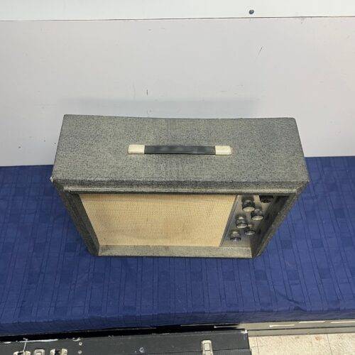 Vintage Sears Silvertone Model 1482 Tube Guitar Amp Amplifier Made in the USA - Image 2