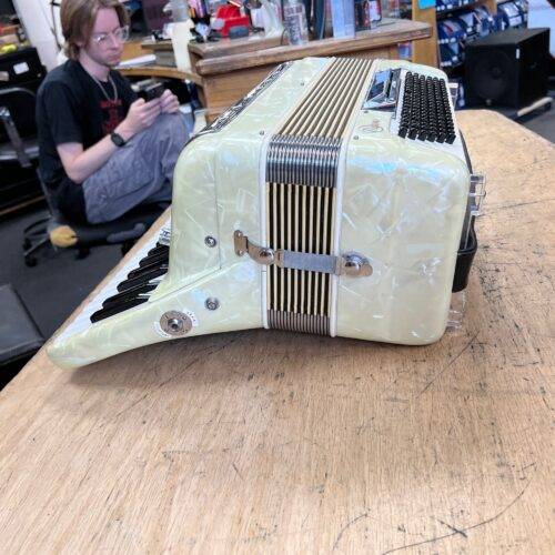 Used Lo Duca Bros. Diane Model 107 Piano Accordion Made in Italy with Case - Image 7