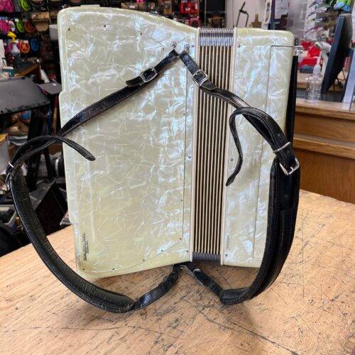 Used Lo Duca Bros. Diane Model 107 Piano Accordion Made in Italy with Case - Image 13