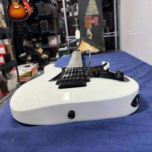 Used Ibanez GIO GRG270B Electric Guitar - Image 23