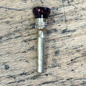 Used Conn BI-420 Visible Embouchure Trumpet Mouthpiece Screw Top Bakelite