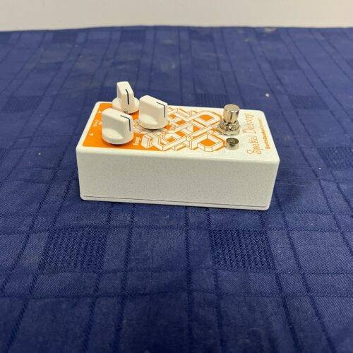 Earthquaker Devices Spatial Delivery Envelope Filter with Sample & Hold Guitar Pedal #2 - Image 3