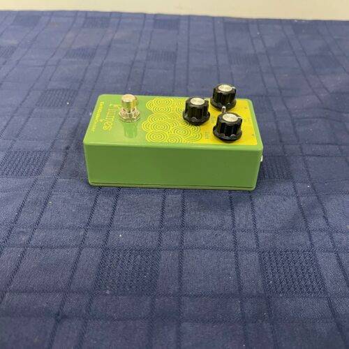 Earthquaker Devices Plumes Small Signal Shredder Overdrive Guitar Pedal with Original Box - Image 5