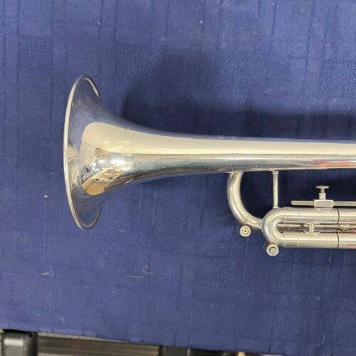 Used Getzen Capri Silver Bb Trumpet with Case and Mouthpiece Just Serviced - Image 9