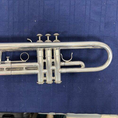Used Getzen Capri Silver Bb Trumpet with Case and Mouthpiece Just Serviced - Image 11