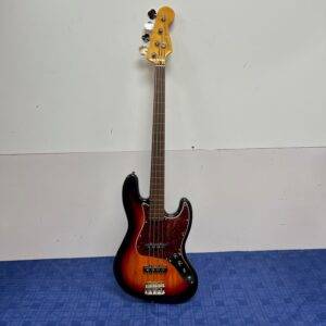 Used Squier Classic Vibe 60's Fretless 4-String Electric Bass Guitar 3-Color Sunburst Laurel Fretboard 2020