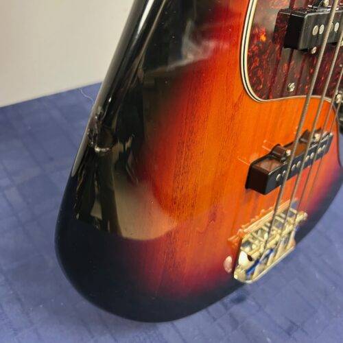 Used Squier Classic Vibe 60's Fretless 4-String Electric Bass Guitar 3-Color Sunburst Laurel Fretboard 2020 - Image 10