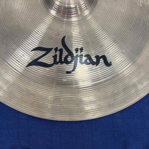 Used Zildjian ZHT 16" China Cymbal 1024 grams ZHT16CH - Image 4