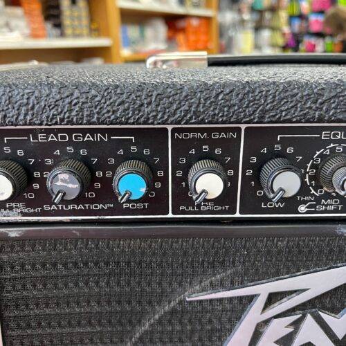 Used Peavey City Series LA 400 Guitar Amp Amplifier Black Widow Equipped with Footswitch - Image 3