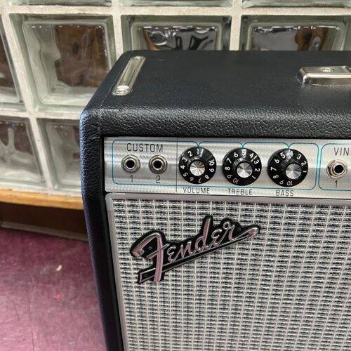 Used Fender '68 Custom Deluxe Reverb 1x12-inch 22-watt Tube Guitar Combo Amp Amplifier - Image 2