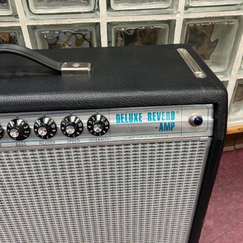 Used Fender '68 Custom Deluxe Reverb 1x12-inch 22-watt Tube Guitar Combo Amp Amplifier - Image 4