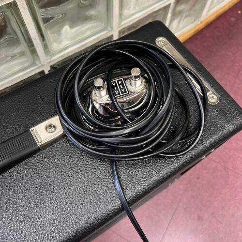 Used Fender '68 Custom Deluxe Reverb 1x12-inch 22-watt Tube Guitar Combo Amp Amplifier - Image 6