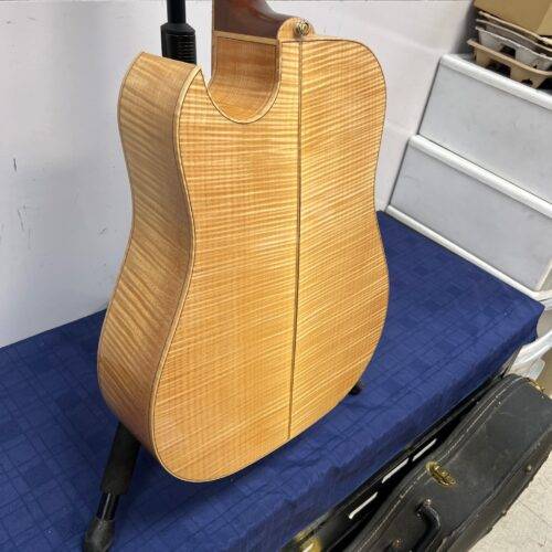 Used Alvarez MD-200C Masterworks Acoustic Electric Guitar Spruce Top Maple Body Made in Korea - Image 21