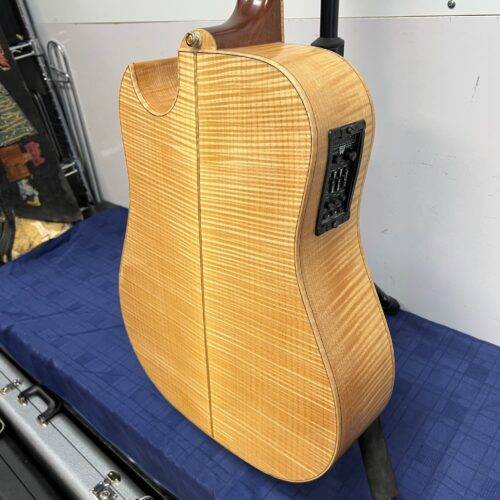 Used Alvarez MD-200C Masterworks Acoustic Electric Guitar Spruce Top Maple Body Made in Korea - Image 22