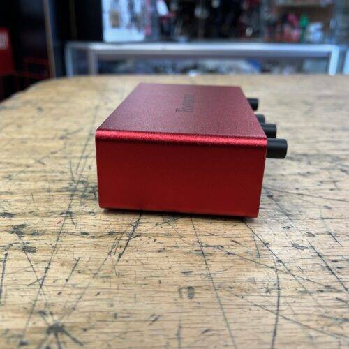 Used Focusrite Scarlett Solo 4th Gen Audio Interface with Original Box Manual Cable - Image 6