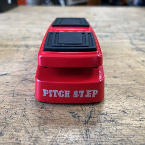 Used Mooer Pitch Step Pitch Shifting and Harmony Pedal with Original Box & Manual - Image 3