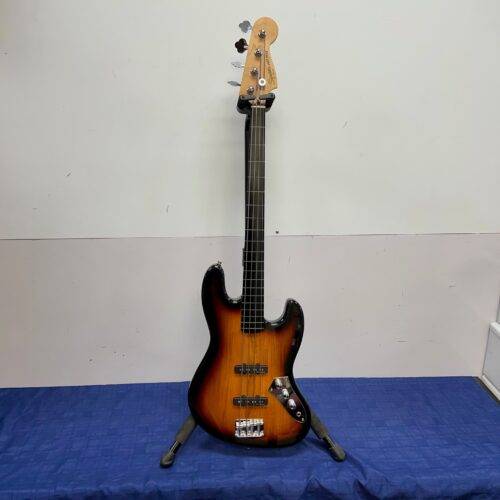 Used Squier Vintage Modified 4-String Fretless Jazz Electric Bass Guitar 2007