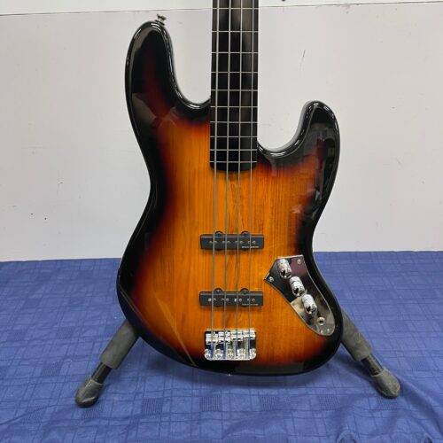Used Squier Vintage Modified 4-String Fretless Jazz Electric Bass Guitar 2007 - Image 7