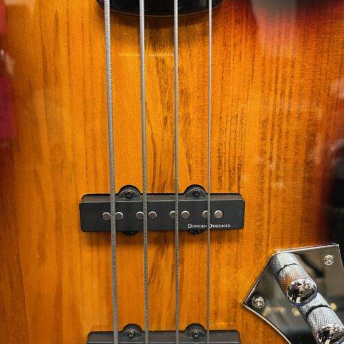 Used Squier Vintage Modified 4-String Fretless Jazz Electric Bass Guitar 2007 - Image 8