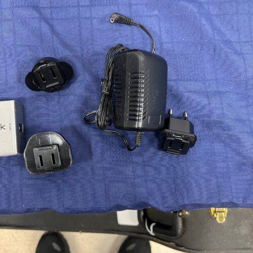 Used MXR M237 DC Brick Pedalboard Power Supply in Original Box - Image 4