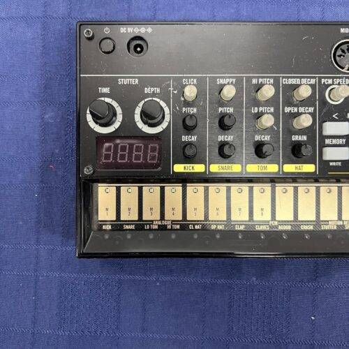 Used Korg Volca Beats Analog Drum Machine with AC Adapter - Image 4