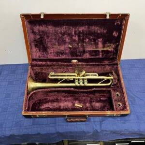 Vintage Olds Special Los Angeles Bb Trumpet with Original Case Just Serviced 1954