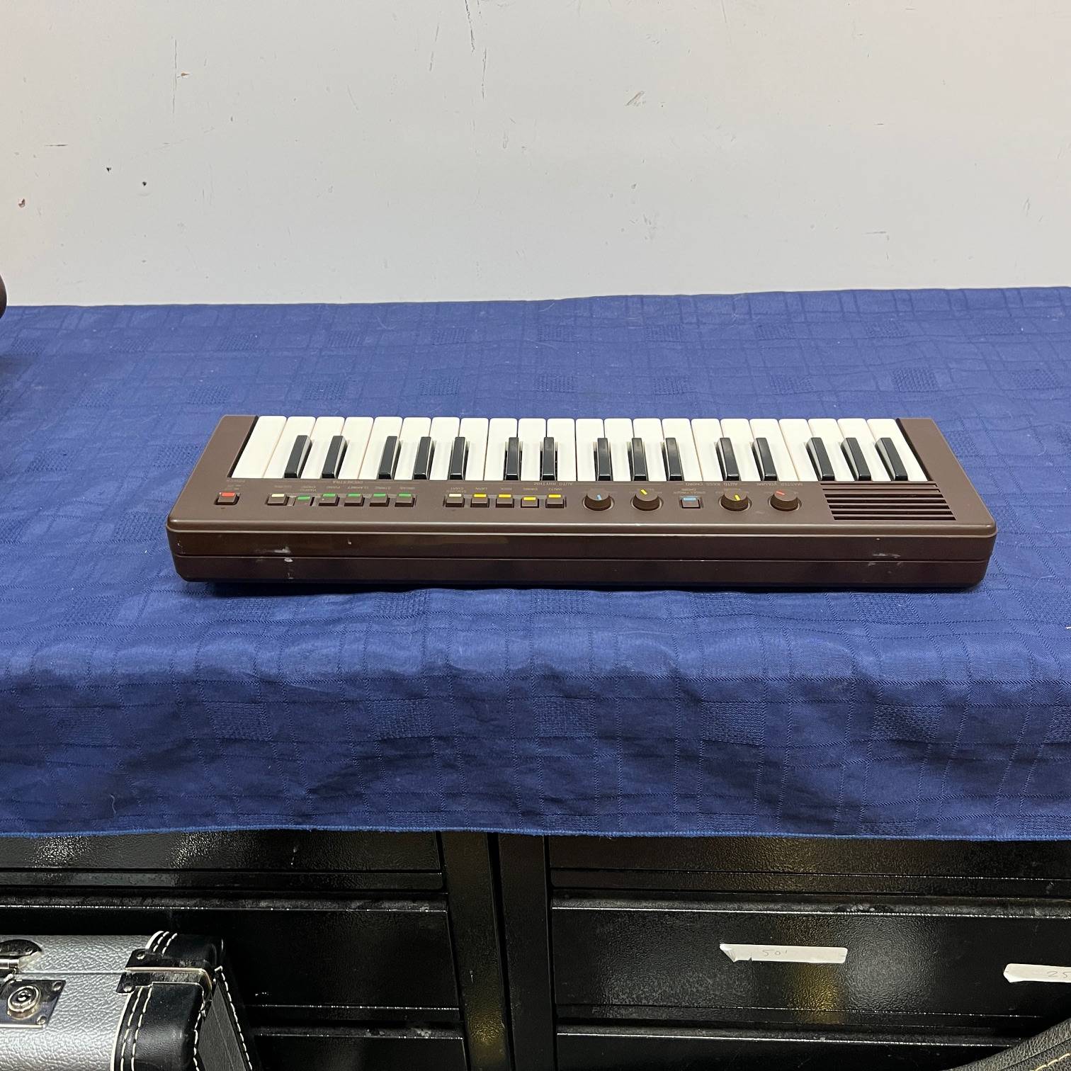YAMAHA PS-2 Portasound ミニ鍵盤 Vintage Yamaha PortaSound PS-2 Keyboard with Original Case