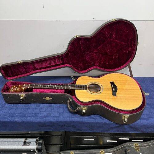 Used Taylor GA-WS 1995 Limited Edition Grand Auditorium Acoustic Guitar with Case Made in the USA