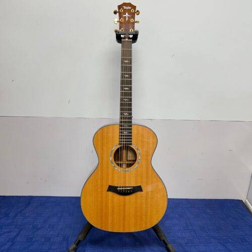 Used Taylor GA-WS 1995 Limited Edition Grand Auditorium Acoustic Guitar with Case Made in the USA - Image 2