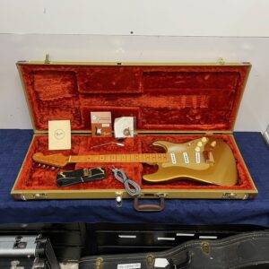 Vintage 1989 Fender Custom Shop HLE Homer Haynes Limited Edition ‘57 Strat Stratocaster Gold Metallic #30 of 500 with Case and Extras