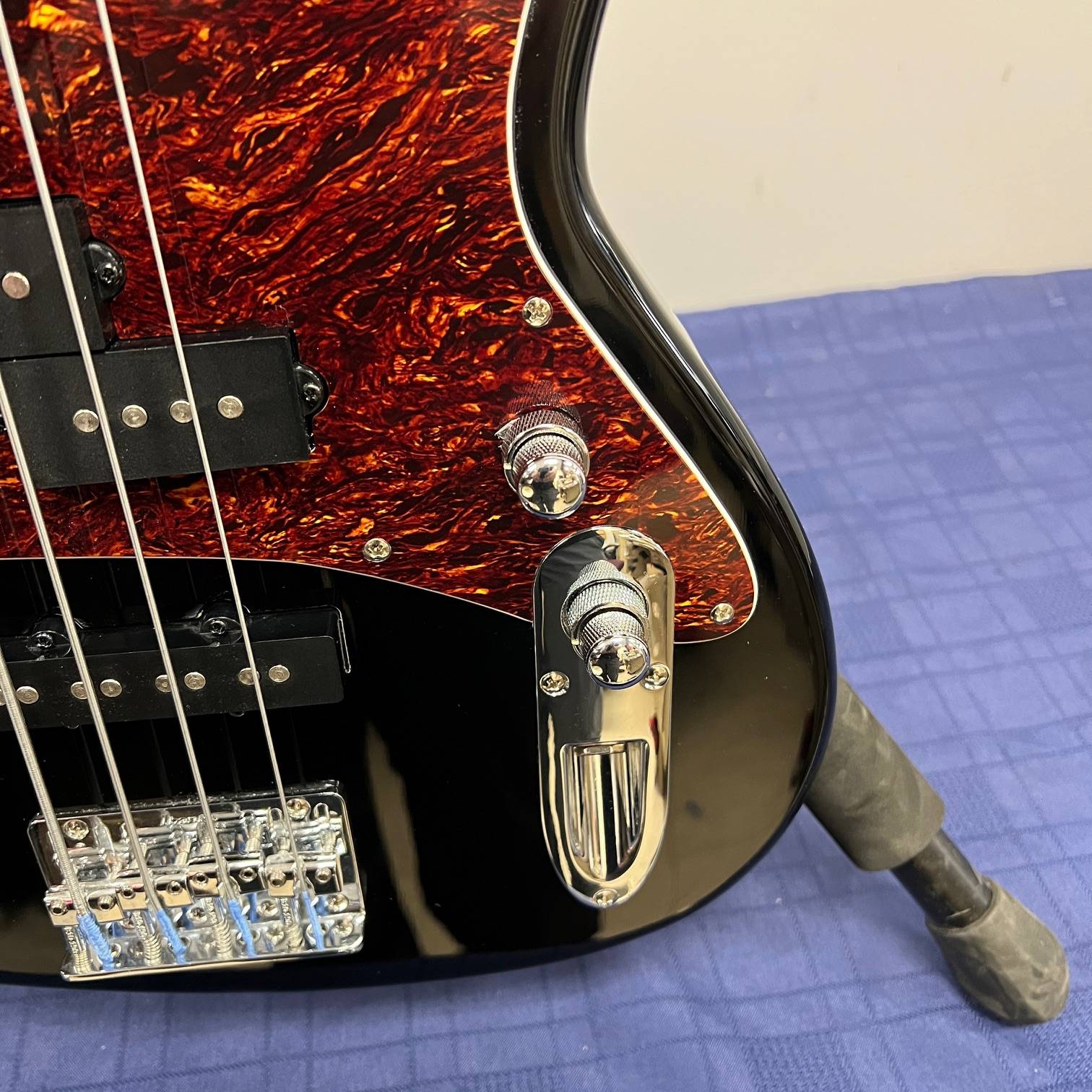 Used Ibanez TMB100 Talman Active 4-String Electric Bass