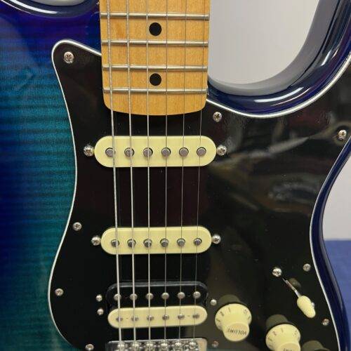 Used Fender Guitar Center Limited Edition Standard Stratocaster HSS Electric Guitar Blue Burst Made in Mexico 2017/2018 with Case - Image 9