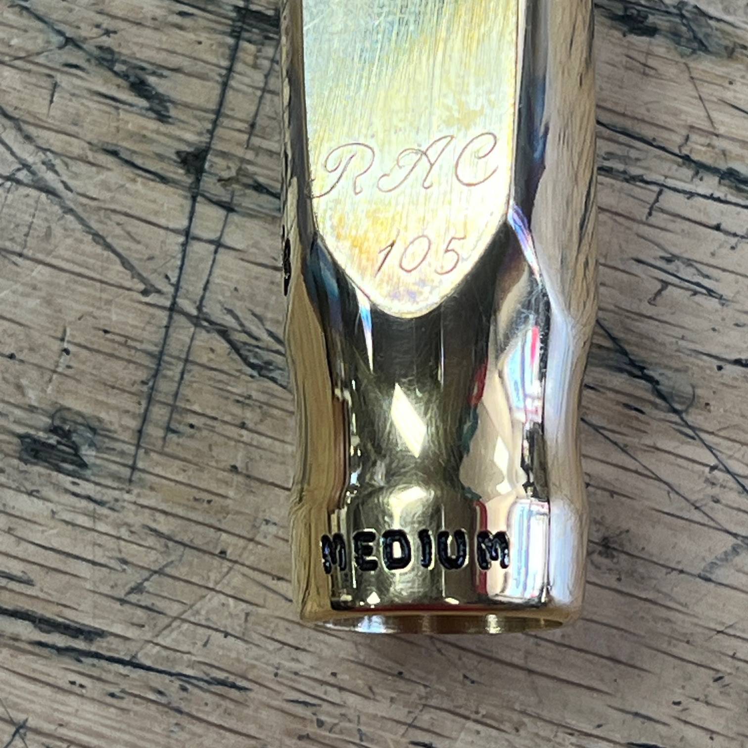 Used Vandoren Vandoren SM823GM V16 Metal Tenor Saxophone Mouthpiece - T7M with Box Ligature and Cap SM823GMKO - Image 9