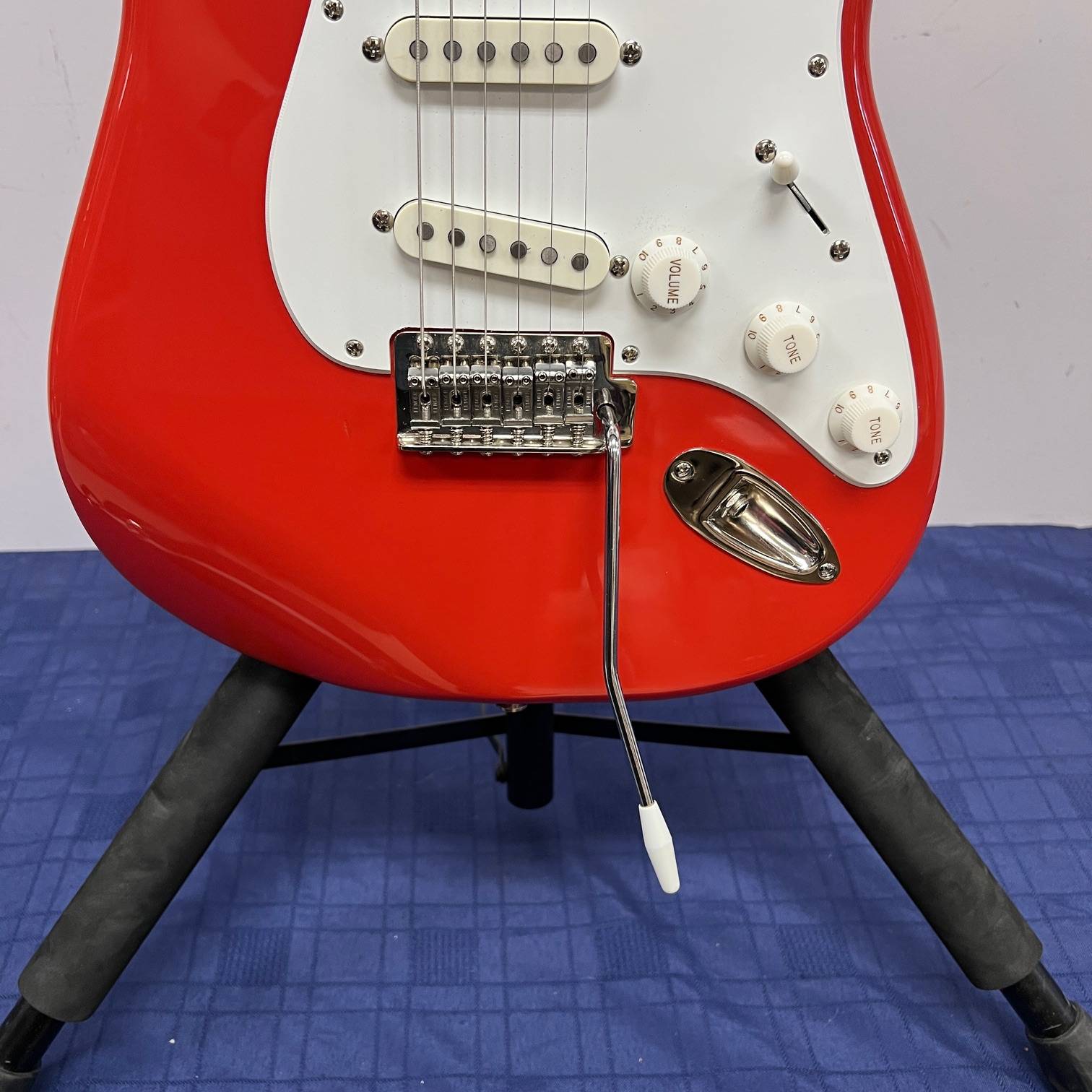 Used 2021 Squier Classic Vibe '50's Strat Stratocaster Electric Guitar Maple Fingerboard Fiesta Red - Image 8