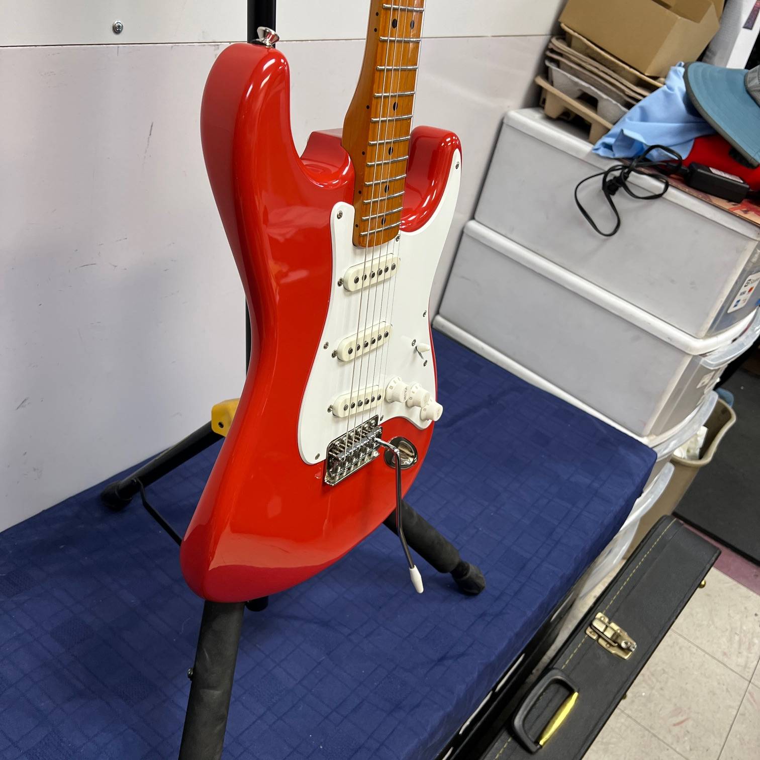 Used 2021 Squier Classic Vibe '50's Strat Stratocaster Electric Guitar Maple Fingerboard Fiesta Red - Image 9