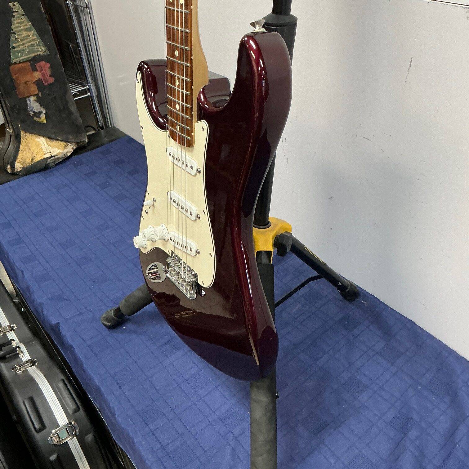 Used Fender Standard Lefty Left Handed Strat Stratocaster Electric Guitar Made in Mexico 2006 60th Anniversary Midnight Wine - Image 10